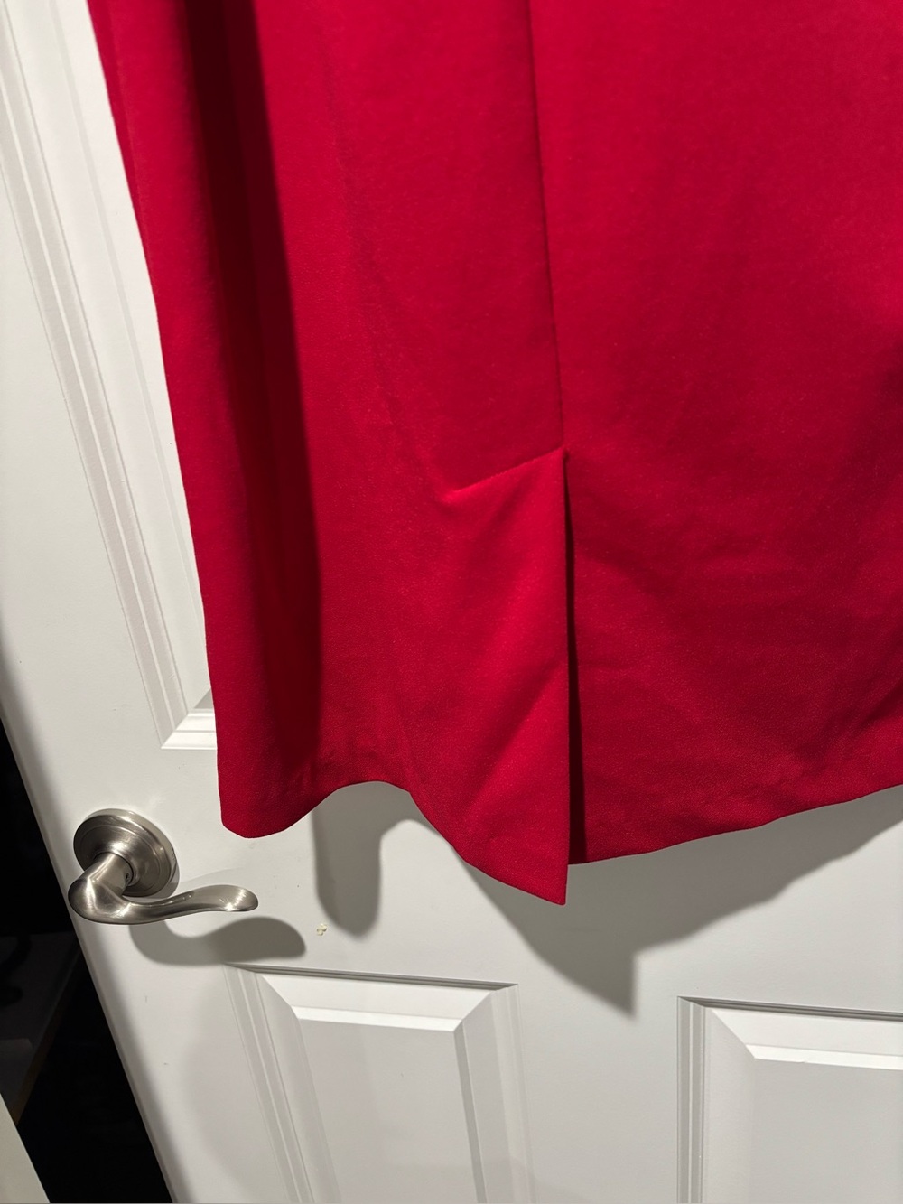 ASHLEY STEWART Red High-Waist Straight Skirt
New without Tags Size 18/20 - Picture 4 of 14